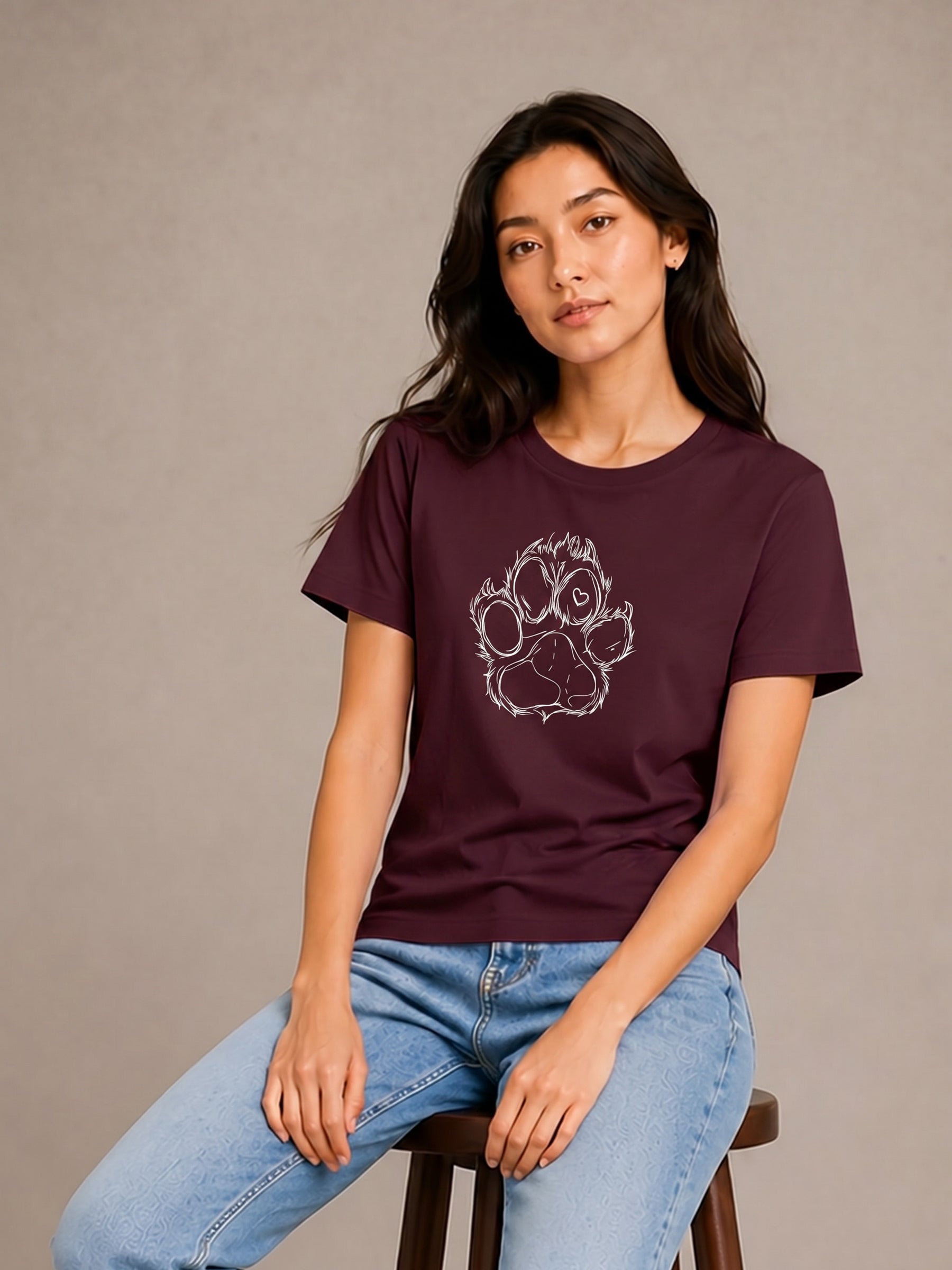 Ivory Paw: Heart Outline